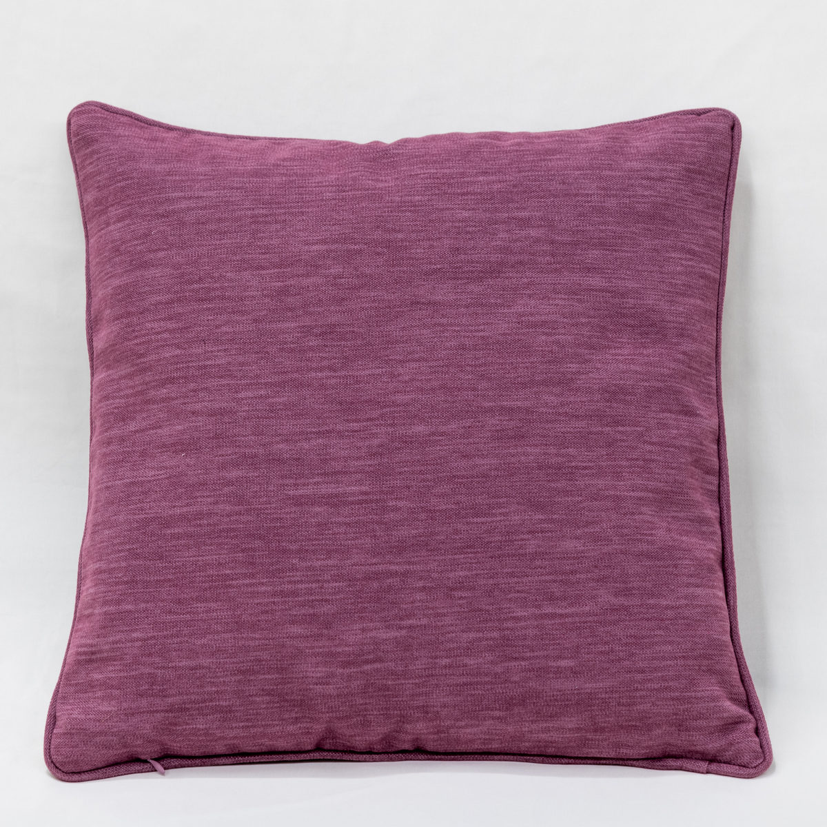 Подушка декоративная лиловая