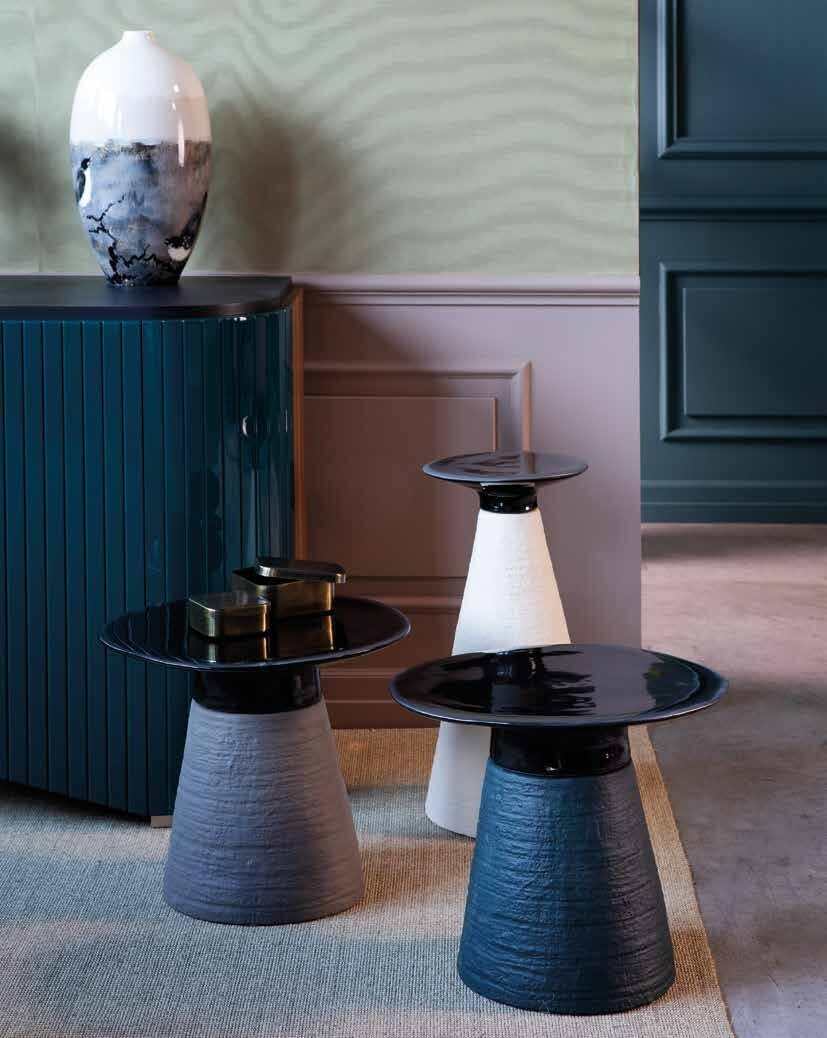 Столик журнальный Baobab  современный