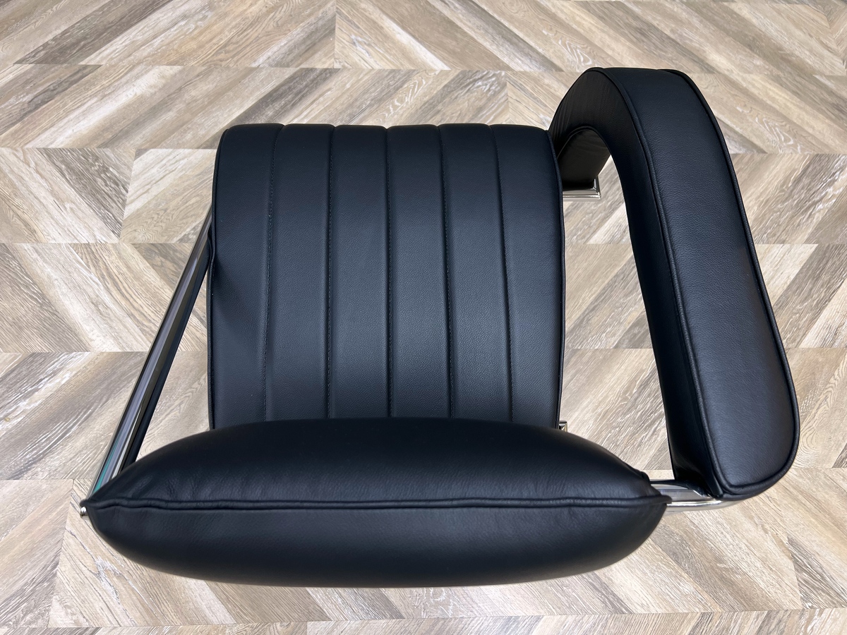 Кресло ART. 401  Non Conformist от Eileen Gray