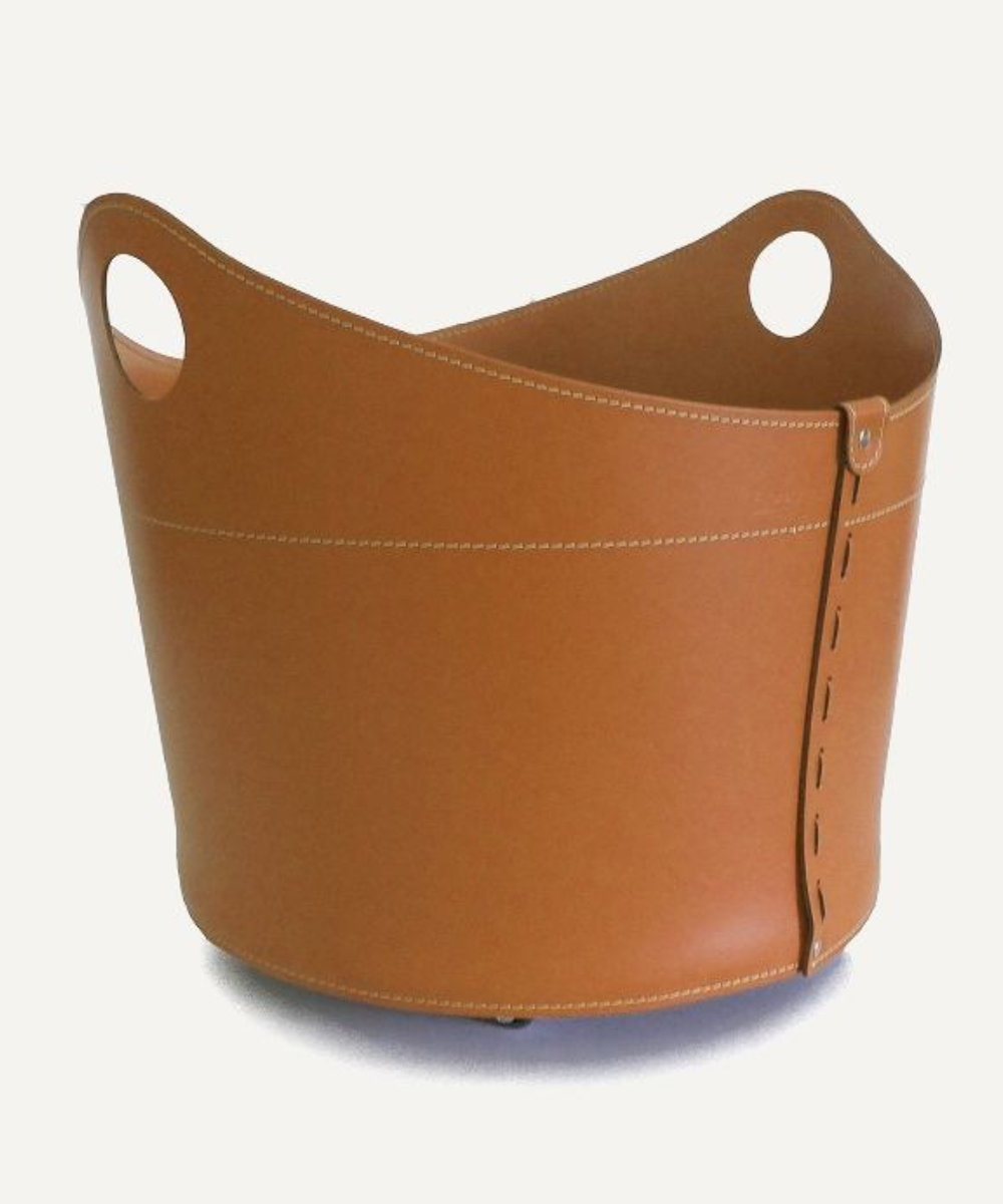 Корзина из кожи CADIN на колесах для пледов/подушек