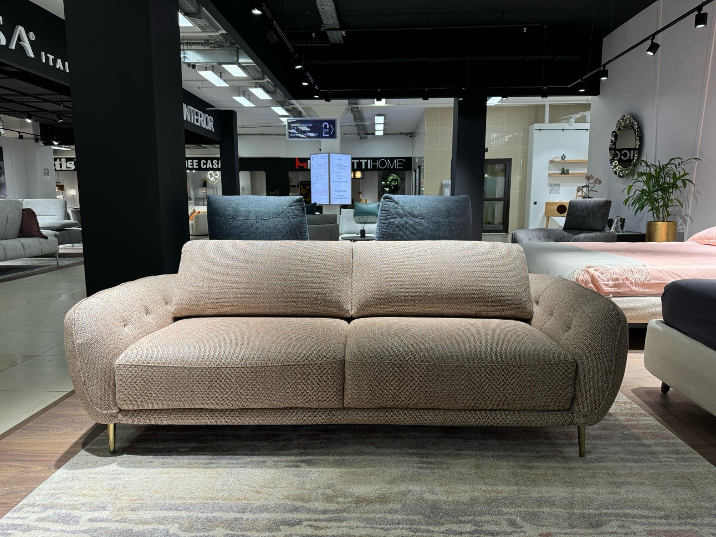 Прямой диван NICOLETTIHOME DAIQUIRI catnc shell-g&g col.304 ruggine