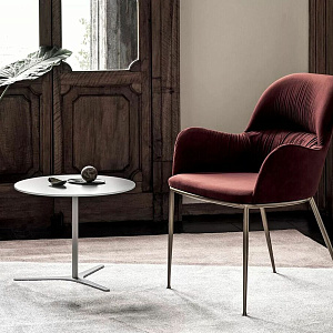 Стул QUEEN на металлическом основании