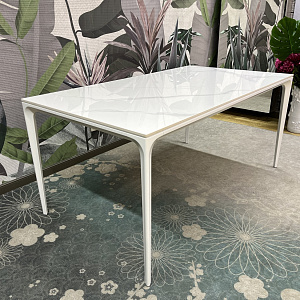 Стол маленький итальянский обеденный нераскладной  Mercury с белой керамической столешницей