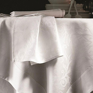 Скатерть OMBELLE Blanc с салфетками