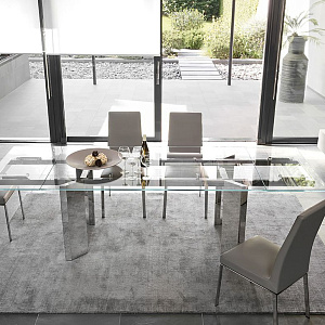Итальянский Стул Bess на деревянном или металлическом основании. Calligaris.