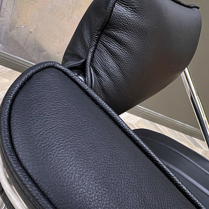 Кресло ART. 403 Кресло Non Conformist от Eileen Gray