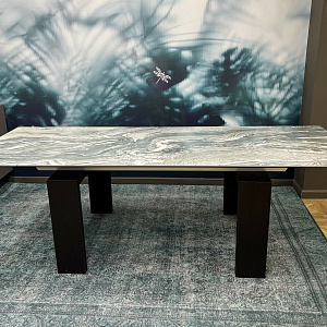 Итальянский стол производства 100% Made in Italy.
Бренд Tonin Casa.