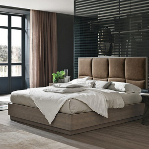 Итальянская деревянная кровать PRESTIGE