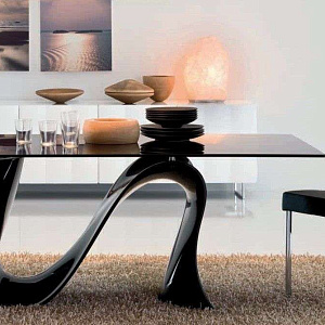 Итальянский стол Wave производства 100% Made in Italy.
Бренд Tonin Casa.