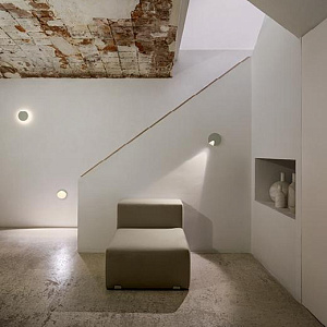 Настенный светильник Vibia Dots Dots 4662 American walnut 466283/10