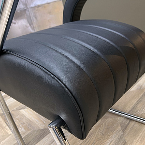 Кресло ART. 401  Non Conformist от Eileen Gray