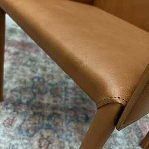 Стул с подлокотниками XL