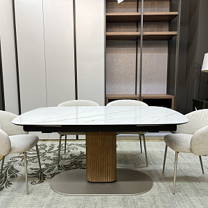 Стол итальянский Cameo Calligaris раскладной с керамической закругленной столешницей на одной ноге