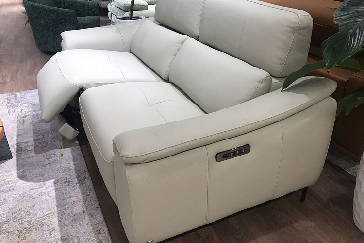  Диван кожаный с 1 реклайнером Columbus W204 NicolettiHome , фото № 4