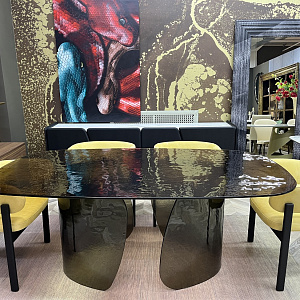 Стол дизайнерский стеклянный итальянский Blur Nature Design Италия полностью из стекла