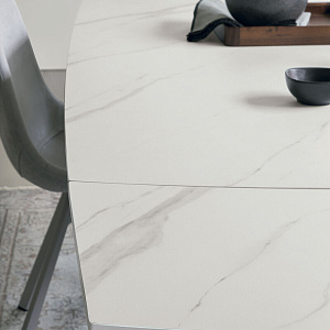 Стол итальянский маленький обеденный  раскладной  Oceano с ламинированной столешницей в белом цвете