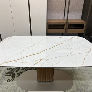 Стол итальянский Cameo Calligaris раскладной с керамической закругленной столешницей на одной ноге