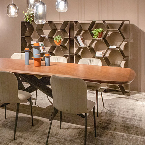 Итальянский стол Thunder производства 100% Made in Italy.
Бренд Tonin Casa.