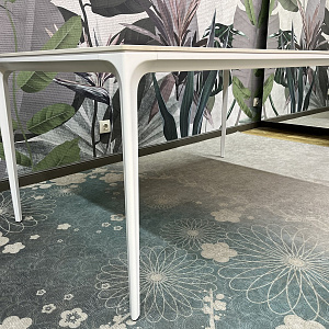 Стол маленький итальянский обеденный нераскладной  Mercury с белой керамической столешницей