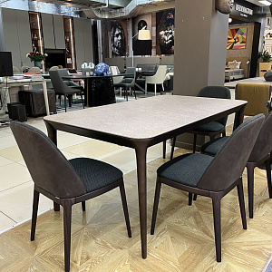 Стильный обеденный итальянский стол Smooth из массива дерева с керамической столешницей. Dall`agnese