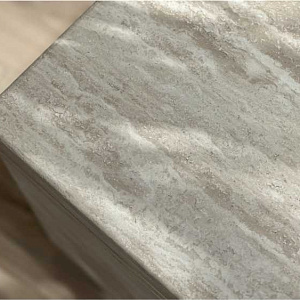 Столик из травертина