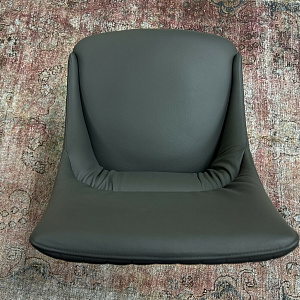 Итальянский стул в натуральной коже Sofia ELITE Бренд Eforma на деревянном основании