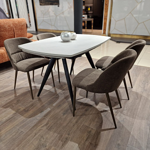 Итальянский обеденный стол от фабрики SEDIT - ELICA