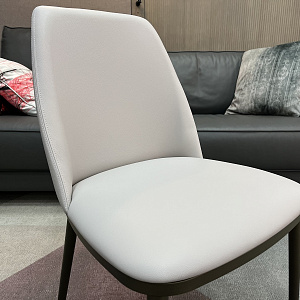 Стул итальянский  Max Metall Eforma Италия в натуральной коже на металлическом основании