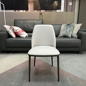 Стул итальянский  Max Metall Eforma Италия в натуральной коже на металлическом основании