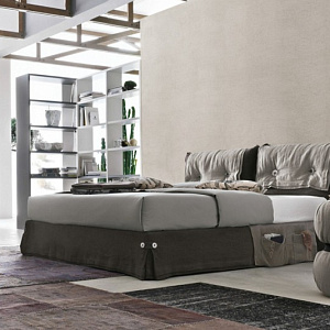 Итальянская двуспальная кровать AMAMI