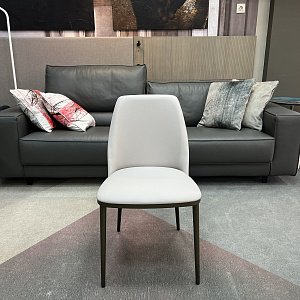 Стул итальянский  Max Metall Eforma Италия в натуральной коже на металлическом основании