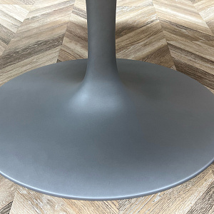 Стол Saarinen 2002 CTS Design с мраморной столешницей