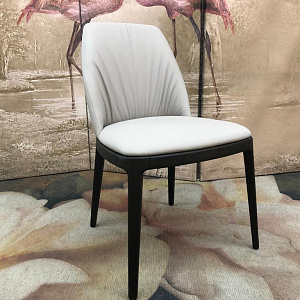 Итальянский Стул Max Delux. Бренд Eforma в натуральной коже на деревянном основании