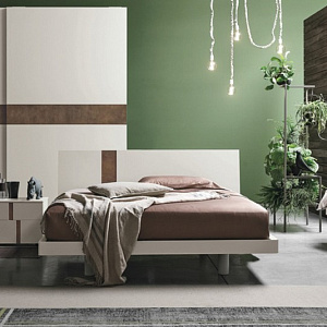 Итальянская деревянная кровать TABLET