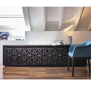 Витрина итальянская дизайнерская Granada 8613 Tonin Casa Италия из дерева со стеклянными фасадами