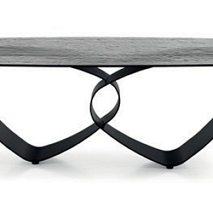 Стол фиксированный Breeze. Calligaris.
Дизайнерский стол со стеклянной столешницей.