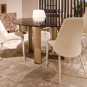 Итальянский стол Cube Round производства 100% Made in Italy.
Бренд Tonin Casa.