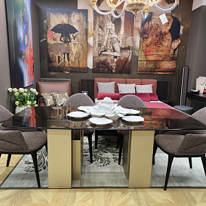 Стол обеденный фиксированный Downtown Zamagna стеклянный на креативном основании из металла