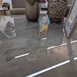 Итальянский стол Manhatttan 
  производства 100% Made in Italy.
Бренд Tonin Casa.