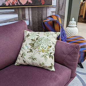 Подушка декоративная итальянская цветочный орнамент