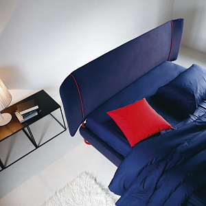 Кровать Hug 02