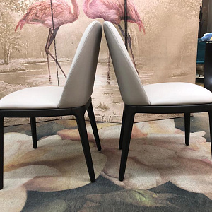 Итальянский Стул Max Delux. Бренд Eforma в натуральной коже на деревянном основании