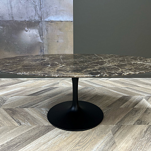 Стол журнальный овальный 120х75  Стол Saarinen CTS Design со столешницей из натурального мрамора