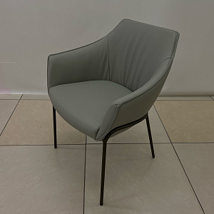 Стул итальянский  кожаный  Era  Бренд Eforma на металлическом основании