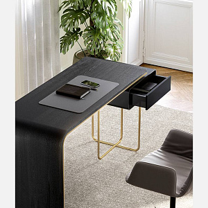 Стол письменный Auri DESK