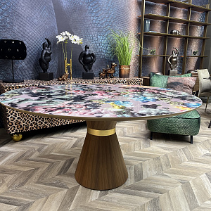 Стол итальянский круглый дизайнерский WATSON Momenti с авторским принтом на глянцевой столешнице