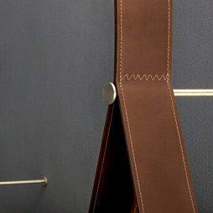 Полка Cheri  Италия малая стеклянная с зеркальной задней стенкой и элементами из кожи Tonin Casa