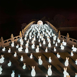 Уличный светильник Qeeboo Rabbit Rabbit 90006LED-1