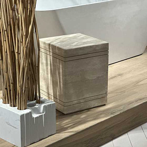 Столик из травертина