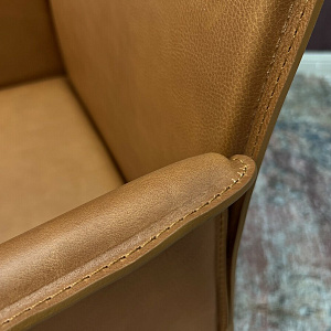 Стул с подлокотниками XL